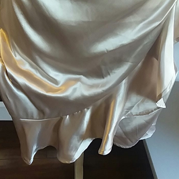 almost famous New cami ruffle wrap dress - Picture 5 of 9